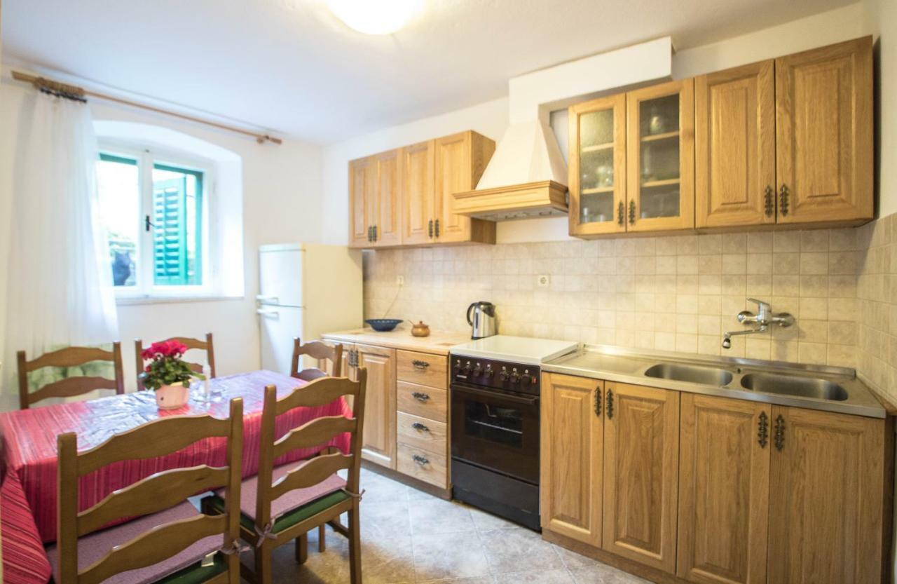 Apartman Juricic 라빈 외부 사진