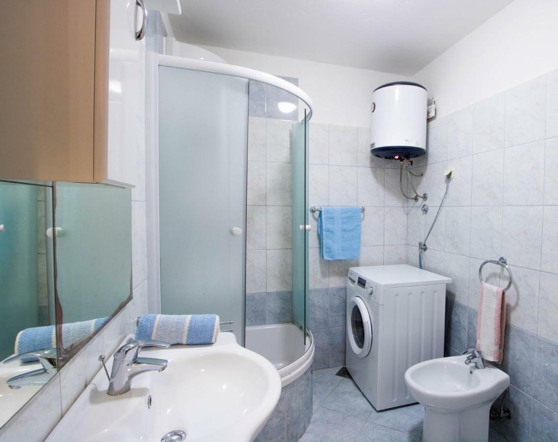 Apartman Juricic 라빈 외부 사진